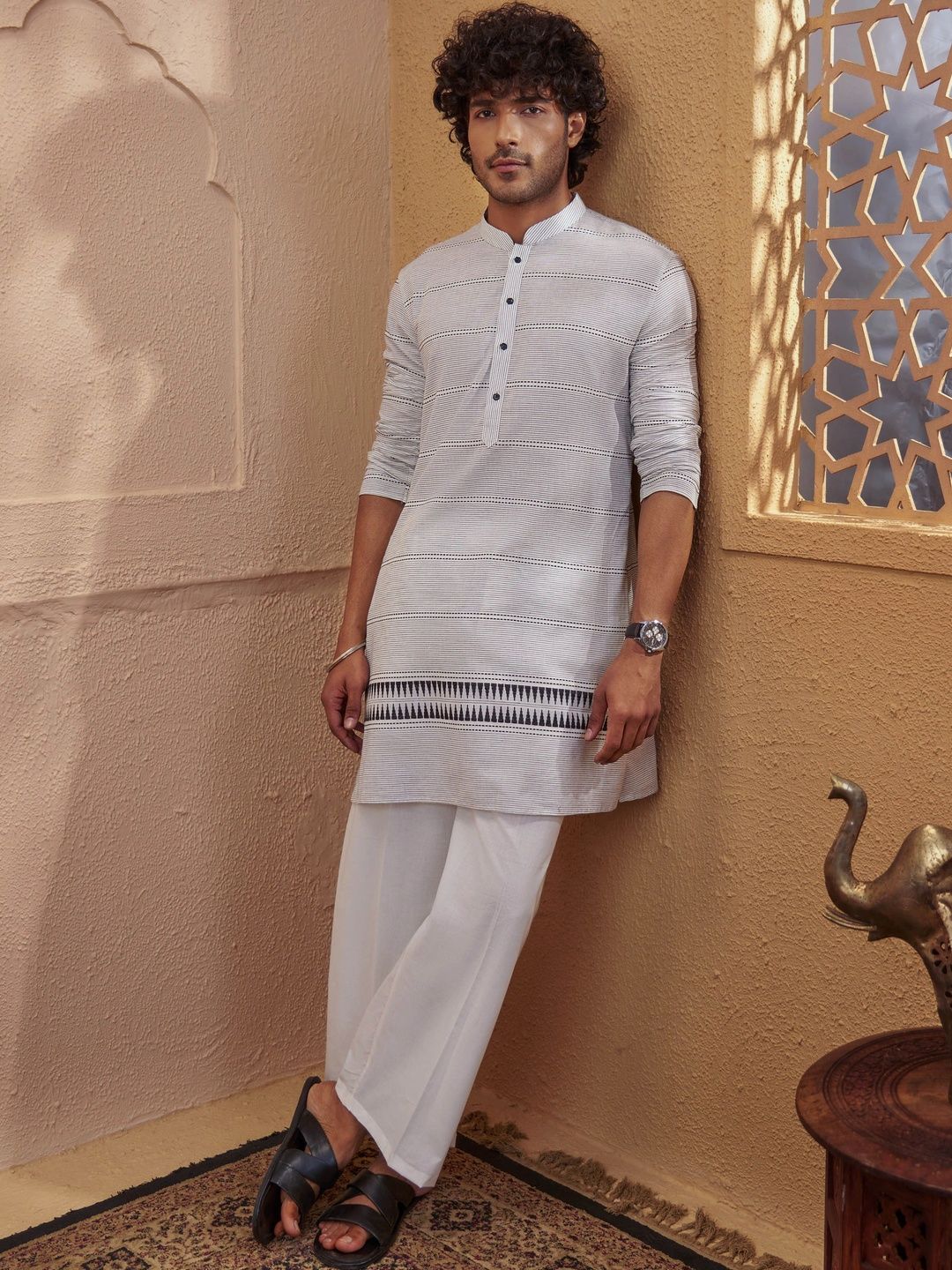 VASTRAMAY Men Printed Regular Pure Cotton Kurta with Pyjamas-picture-24
