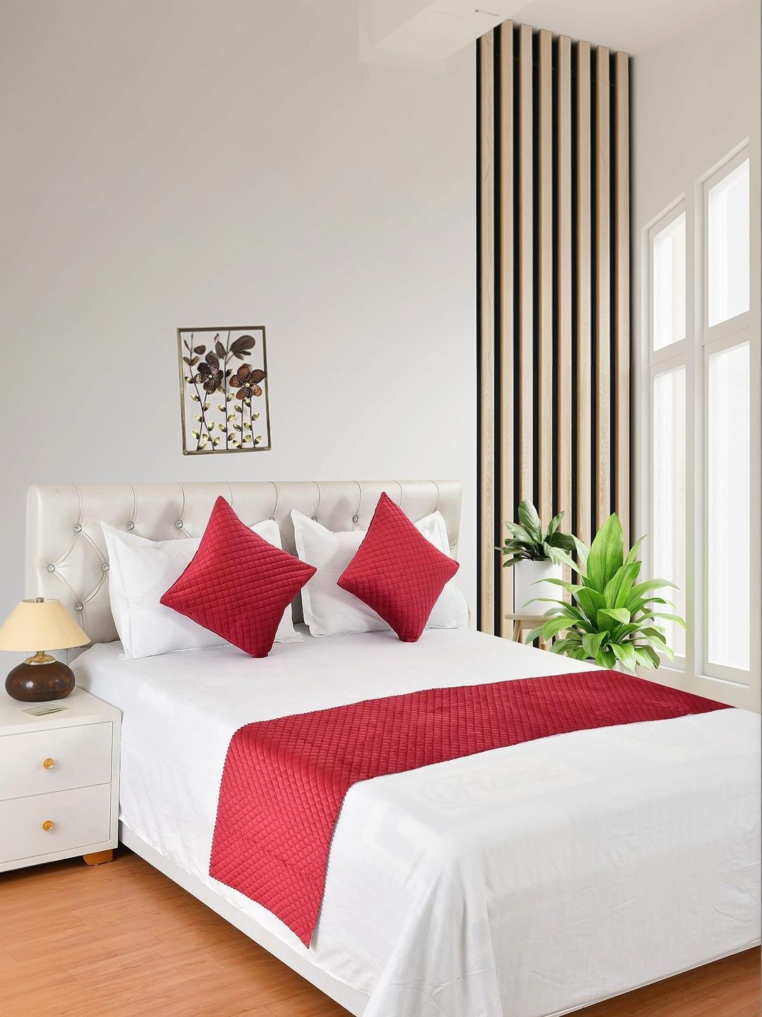 tundwal's Maroon Quilted Velvet Bed Runner With 2 Cushion Covers-picture-56