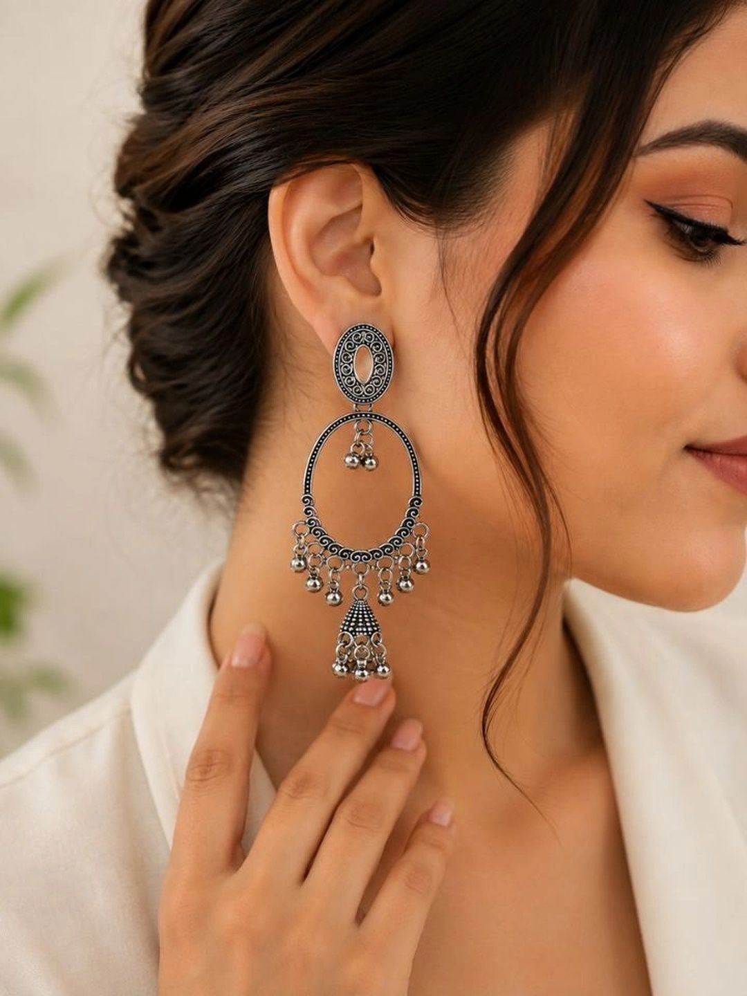 Esyko Oval Drop Earrings-picture-12