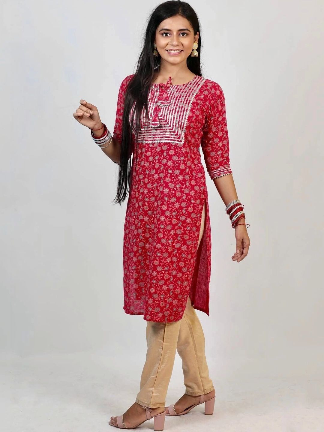 La Trendzo Women Floral Printed Gotta Patti Kurta-picture-25