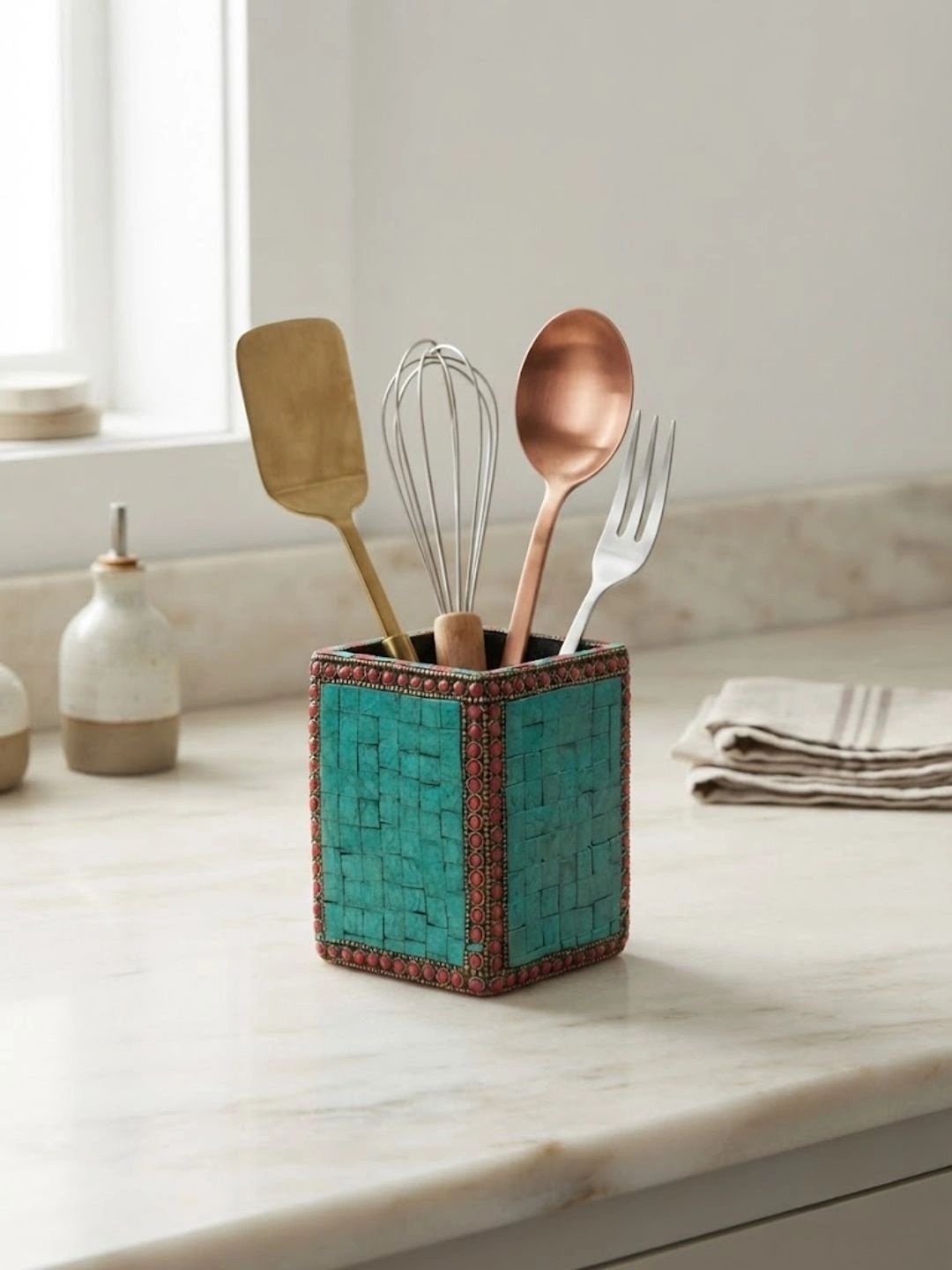 THE HOME CO. Green Wood Tissue Holders-picture-22