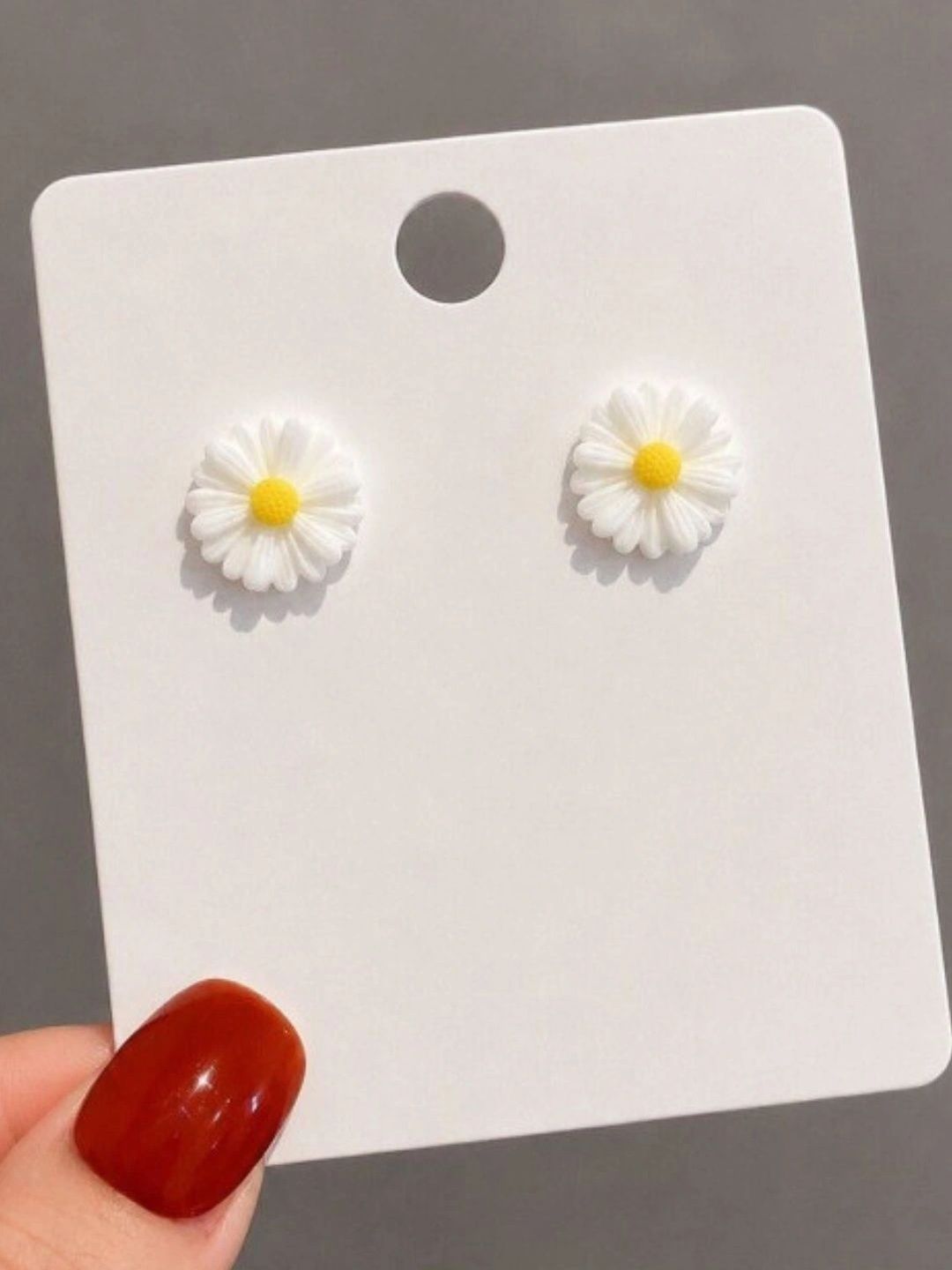 Tipsy closet Floral Studs Earrings-picture-25