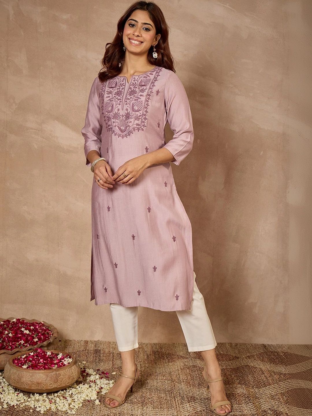 Janasya Women Embroidered Thread Work Kurta-image-16