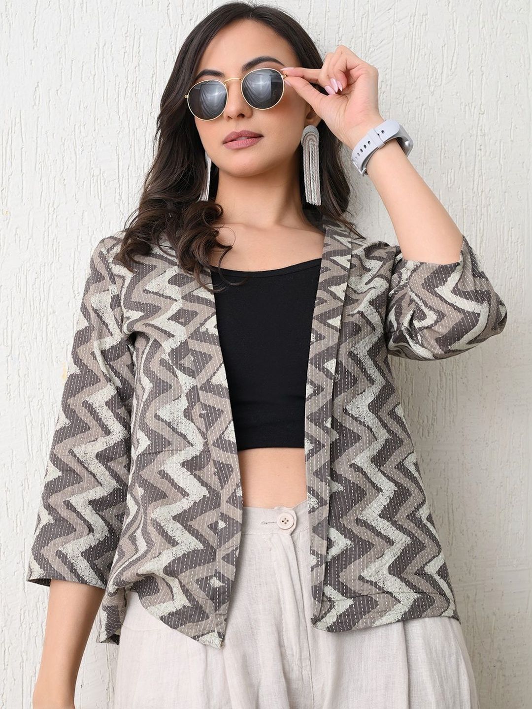 DECKEDUP Women Printed Crop Shrug-image-16