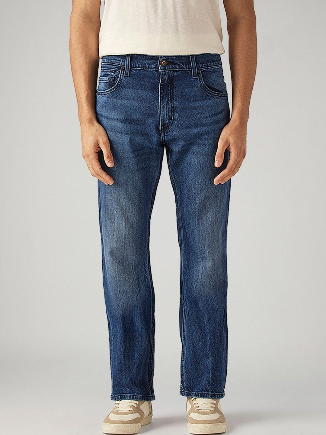 Levis Men Classic Bootcut Mid-Rise Light Fade Stretchable Jeans-picture-26
