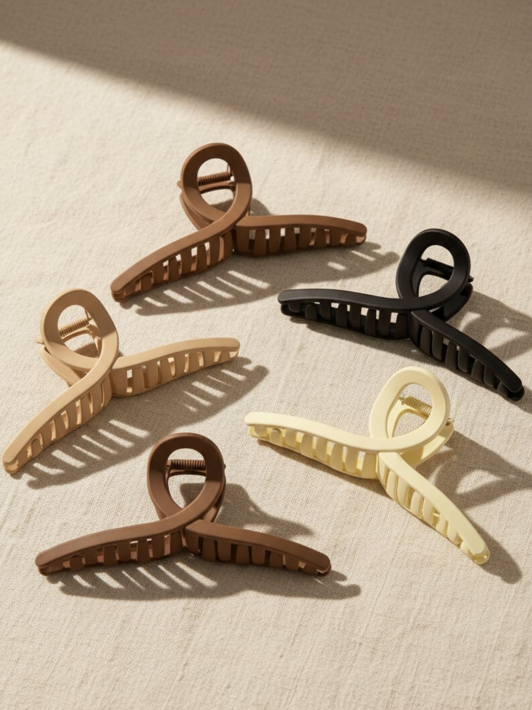 OOMPH Women Set of 5 Embellished Claw Clip-image-23