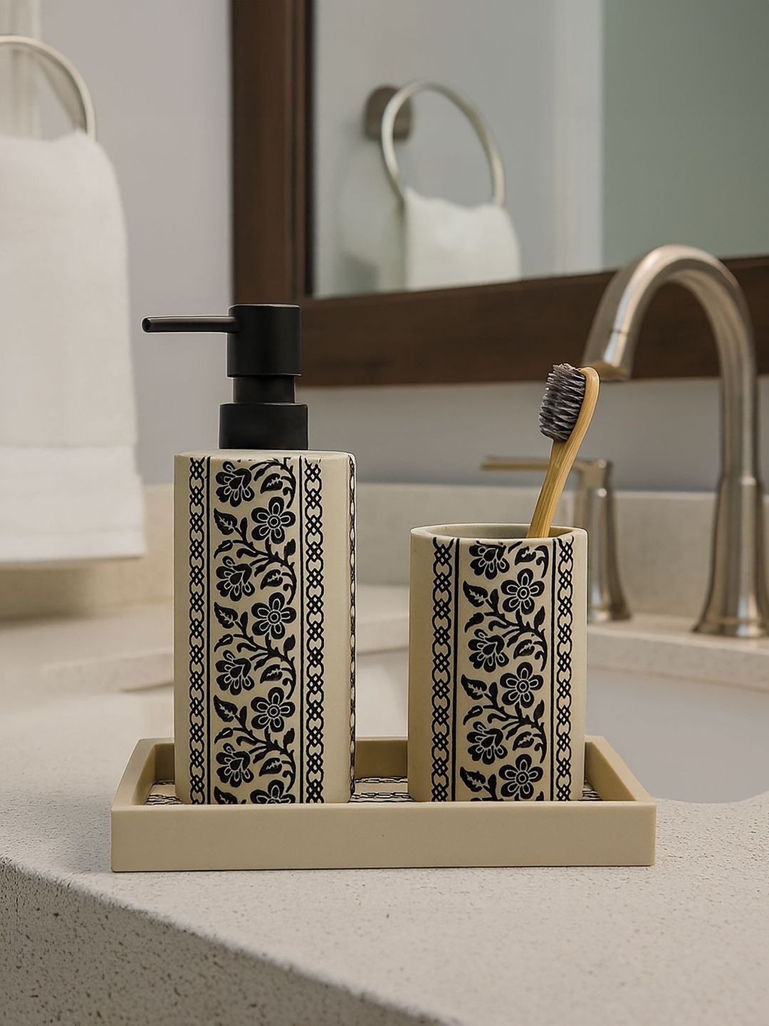 OBSESSIONS Cream & Black Ethnic Motifs Lightweight Compact 3-Pcs Bathroom Accessories-picture-25