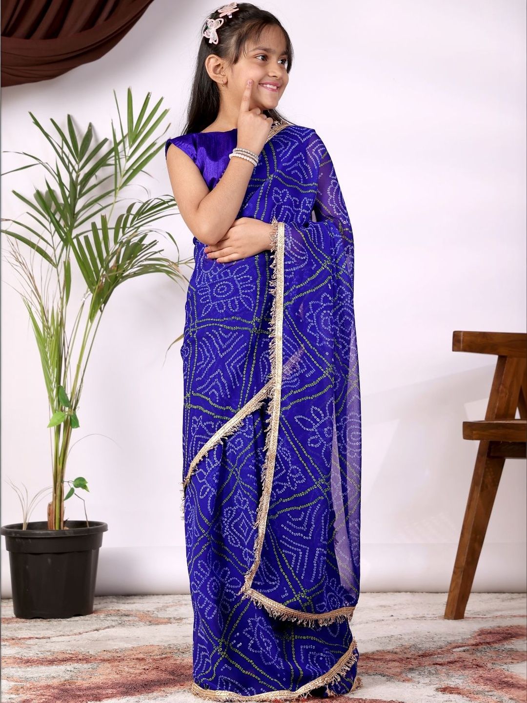 LOOKS AND LIKES Bandhani Pure Georgette Bandhani Saree-image-27