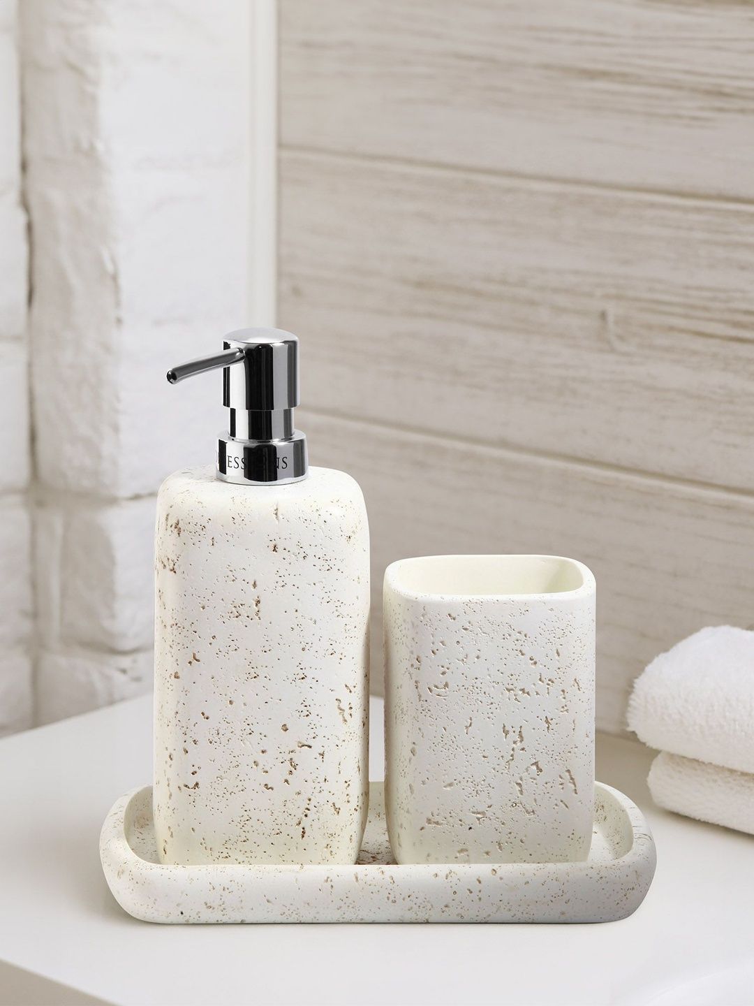 OBSESSIONS Off-White Textured Lightweight Compact 3-Pcs Bathroom Accessories-image-46