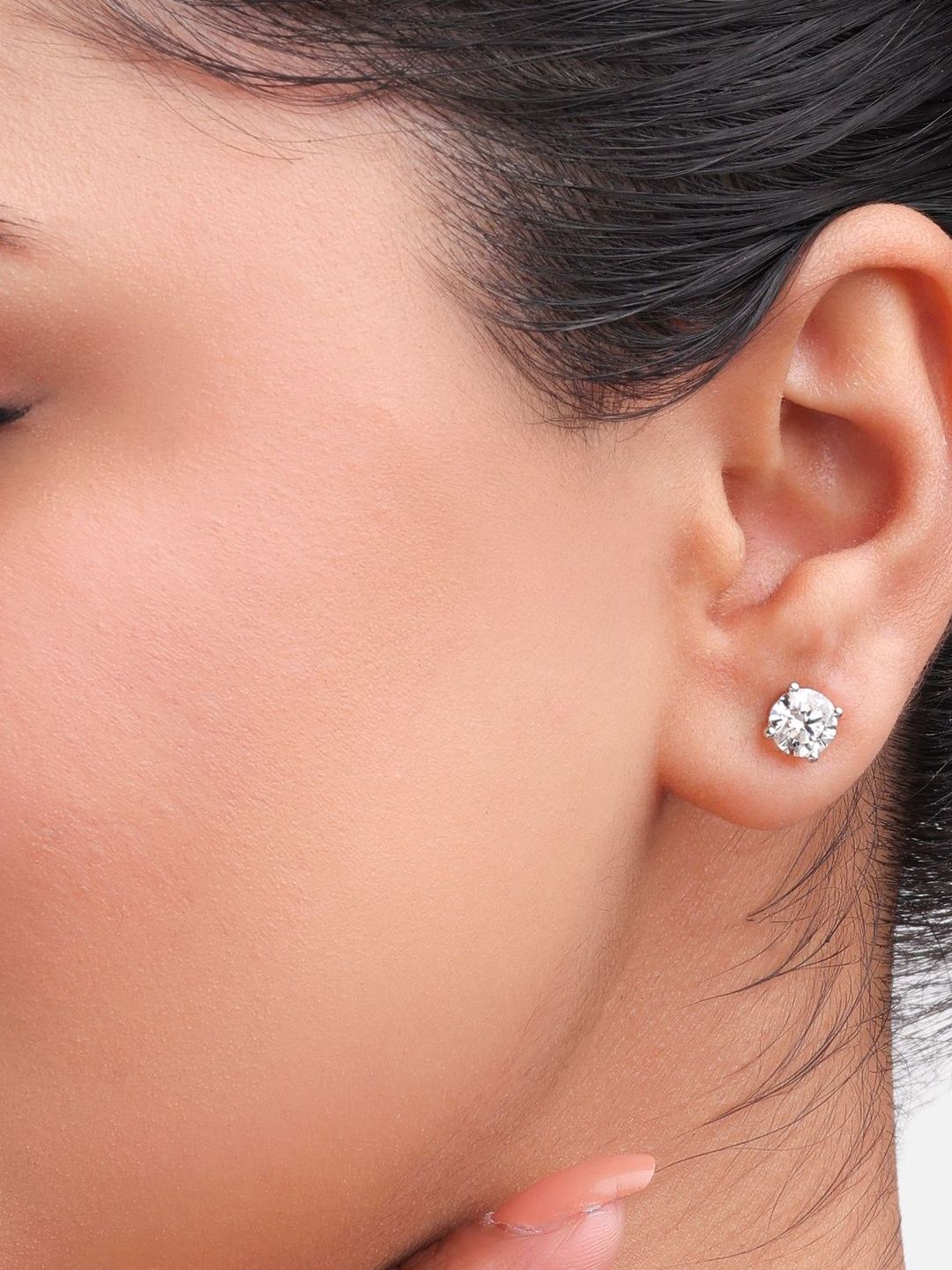 Crash.Club By CKC 18Kt Gold Diamond Studded Earrings - 2.26 g-picture-32