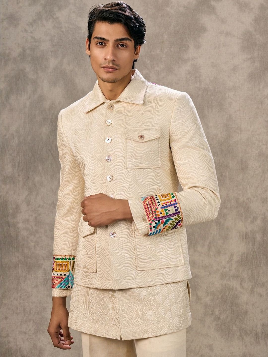 Twamev Mandarin Collared Double-Breasted Two-Piece Suit-picture-48