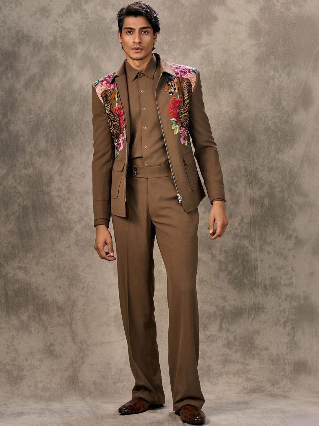 Twamev Printed Double-Breasted Three-Piece Suit-picture-32