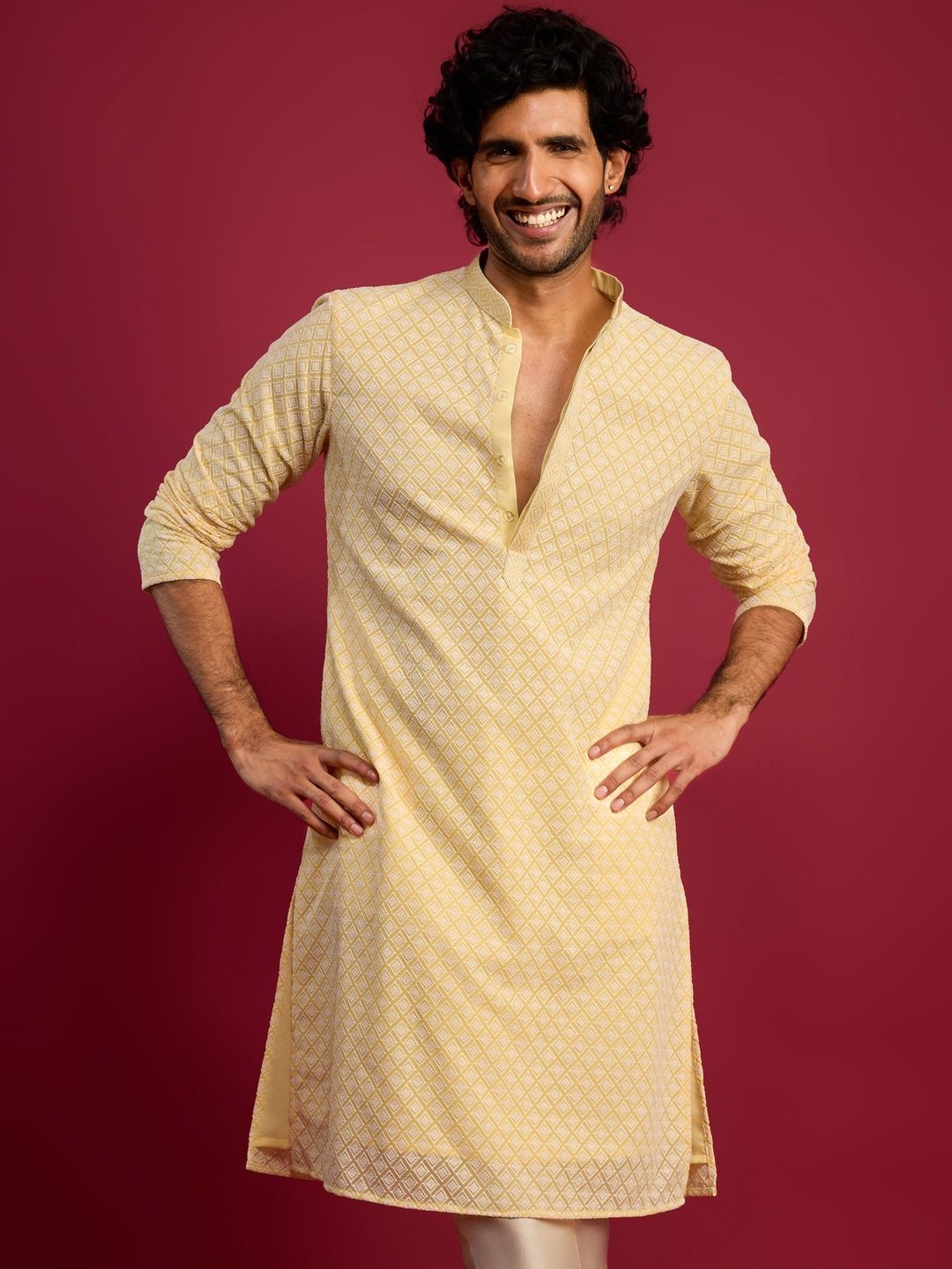 VASTRAMAY Men Geometric Mirror Work Georgette Kurta-picture-24