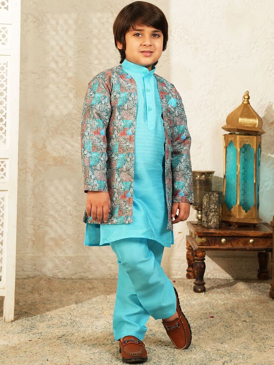 Aj DEZInES Boys Printed Mandarin Collar Sherwani Set-picture-37