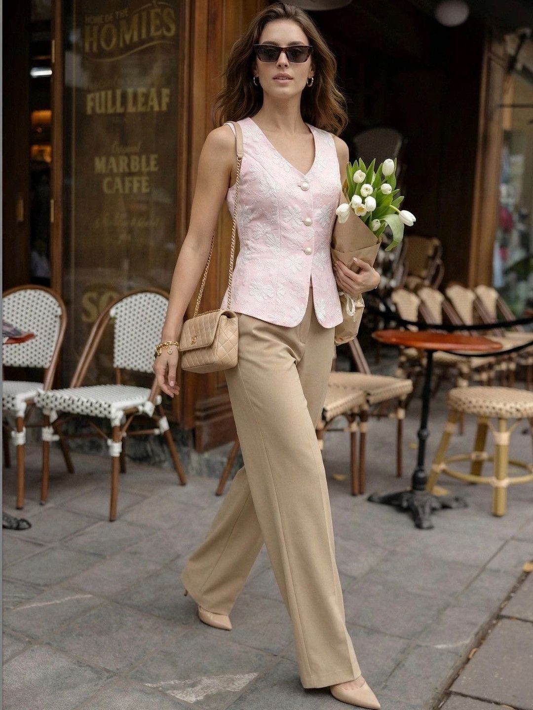 Suo Floral V-Neck Sleeveless Top-picture-50
