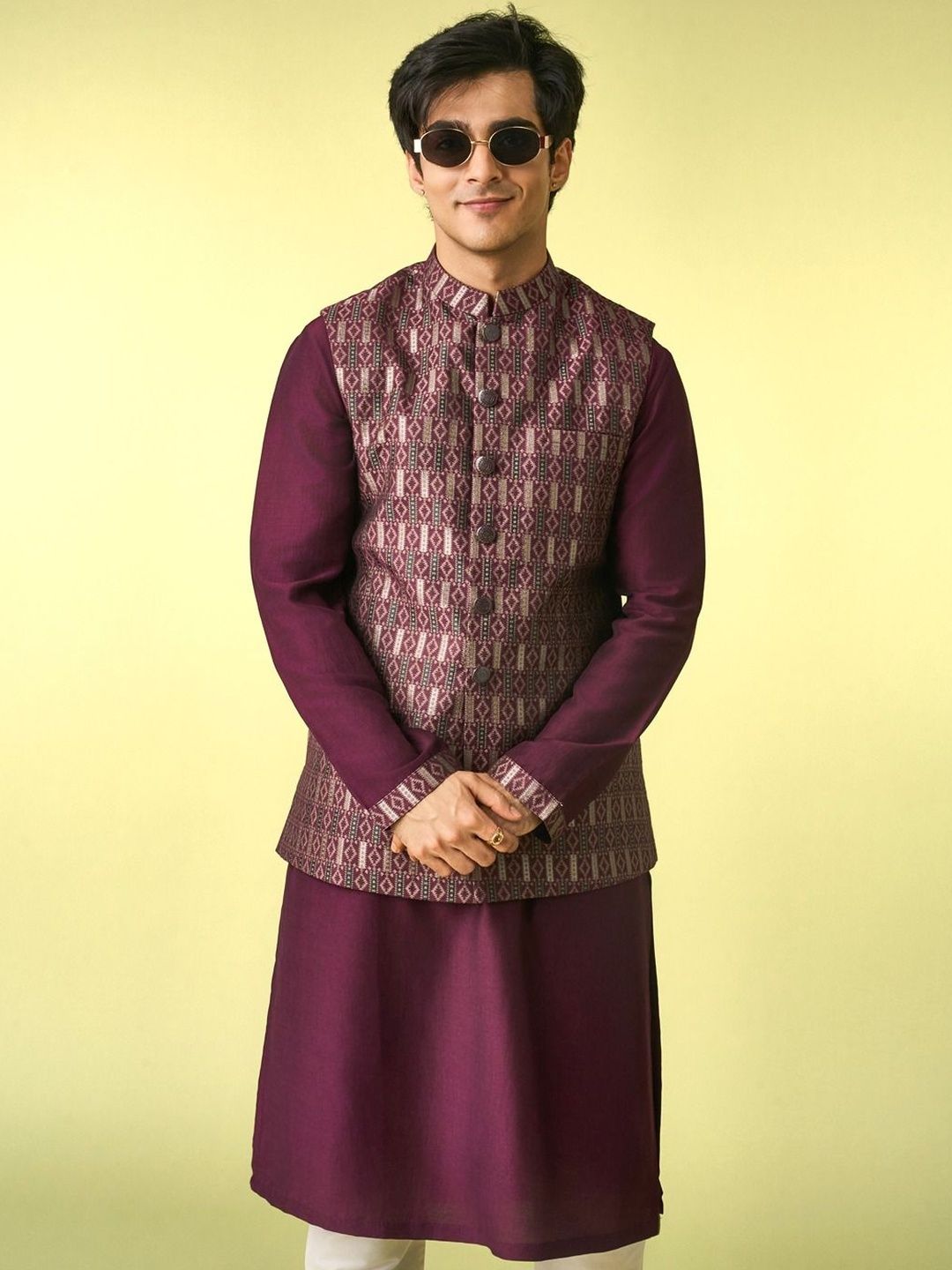 Diwas by Manyavar Men Ethnic Motifs Regular Kurta with Pyjamas With Jacket-picture-31