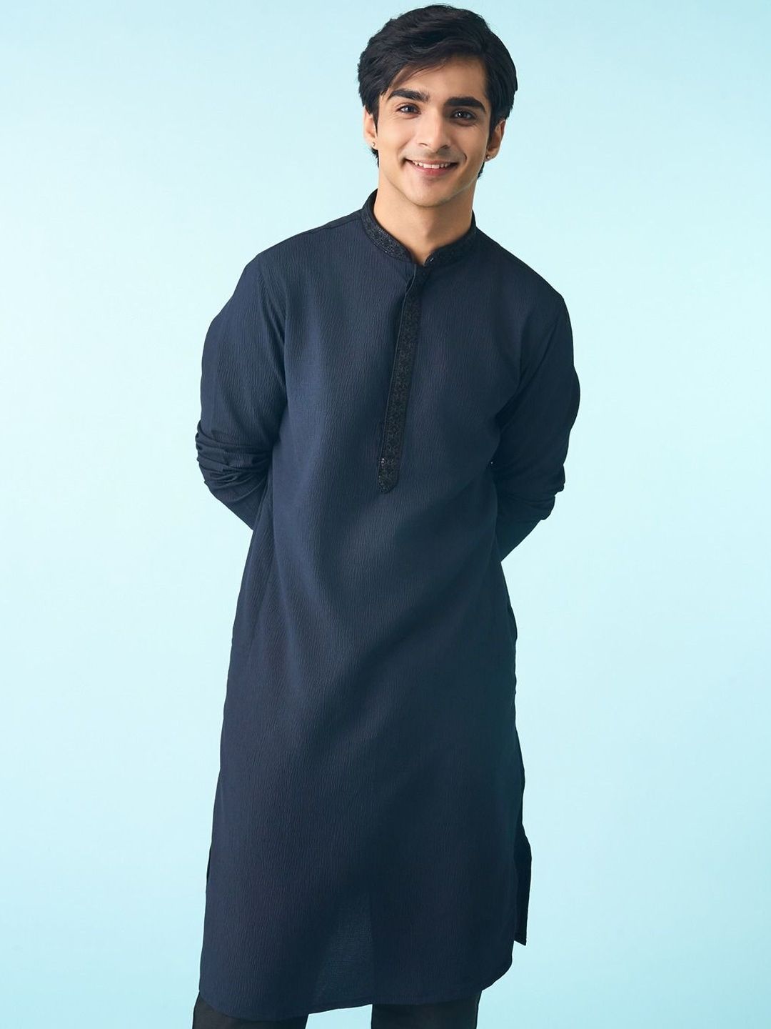 Diwas by Manyavar Men Kurta-picture-23