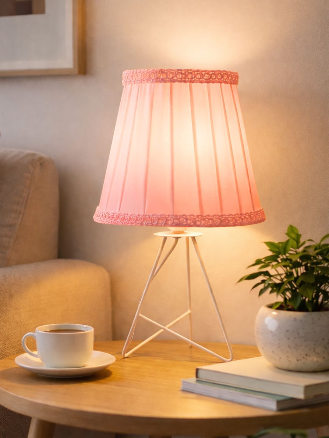Decorcity Pink Metal Contemporary Frusturical Shaped Table Lamp-picture-39