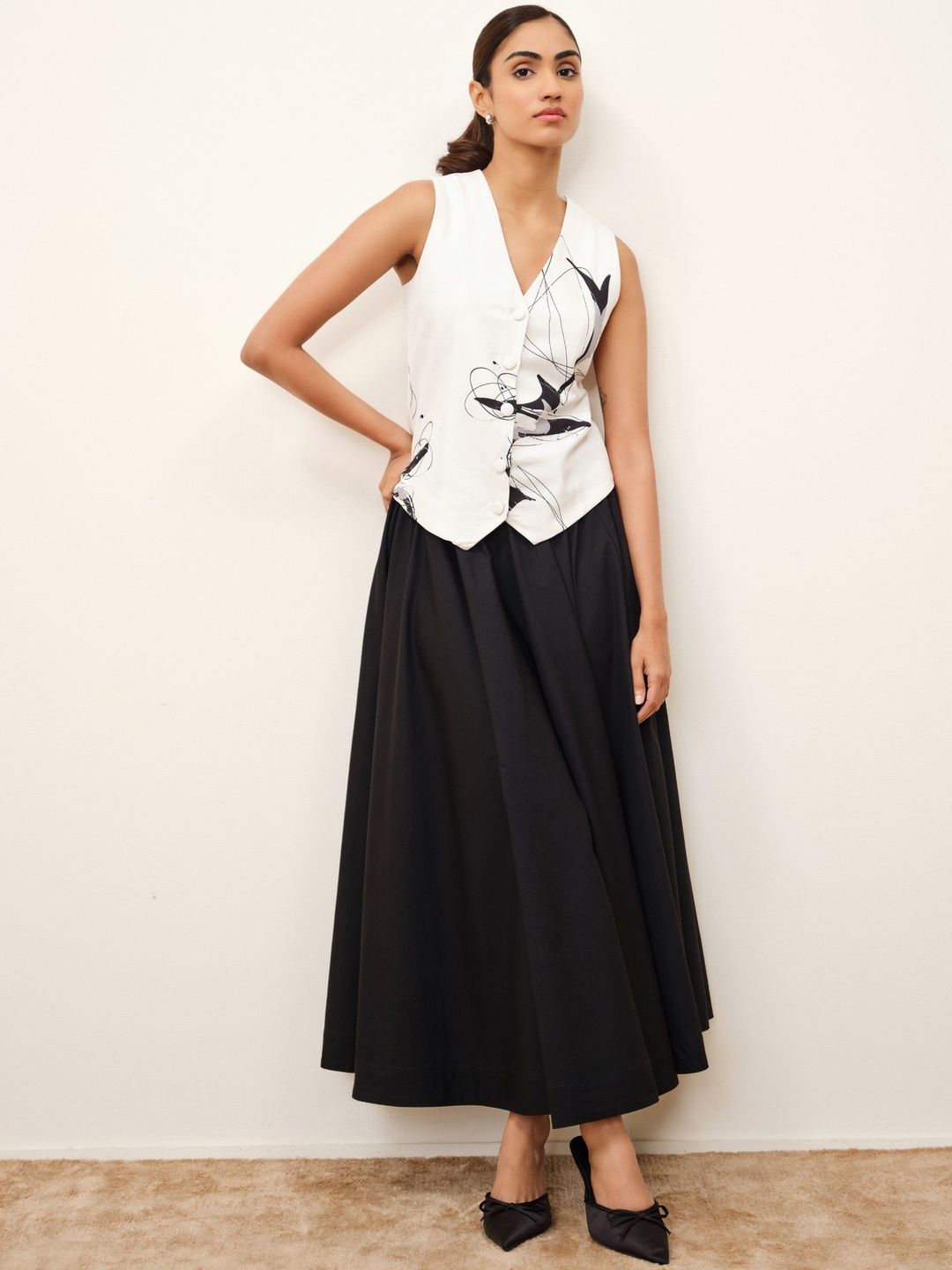 AND Printed V-Neck Woven Waistcoat-image-35