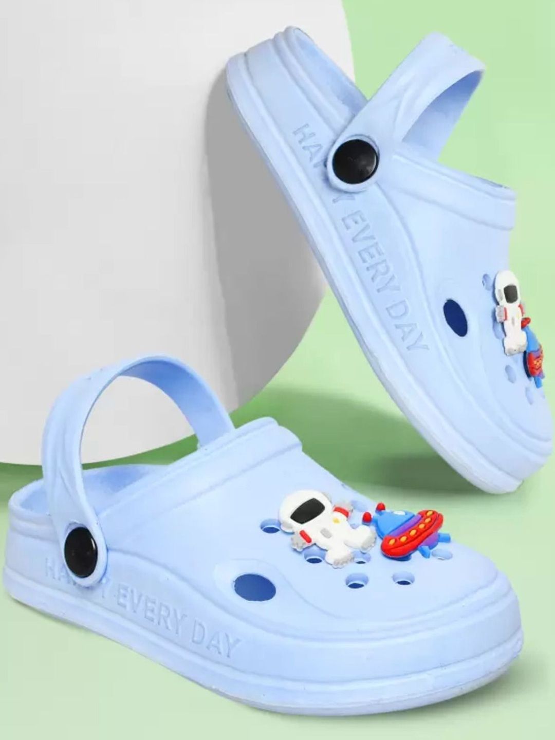 Trendmode Unisex Kids Embellished Clogs-picture-18