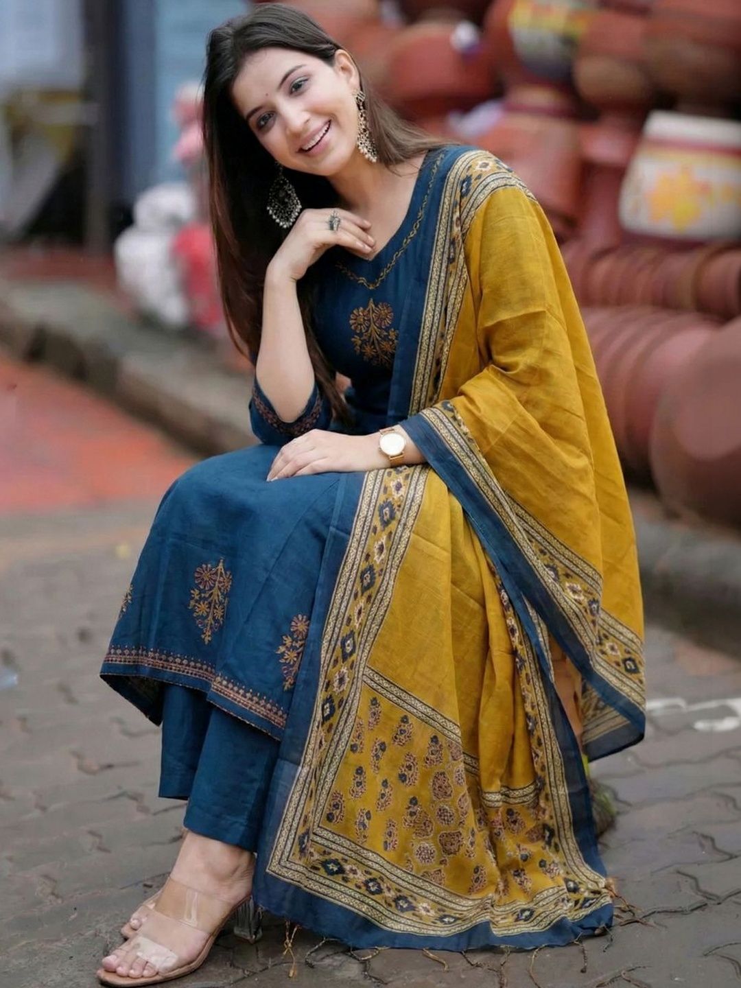 Aaghnya Women Ethnic Motifs Embroidered Regular Thread Work Kurta with Trousers & With Dupatta