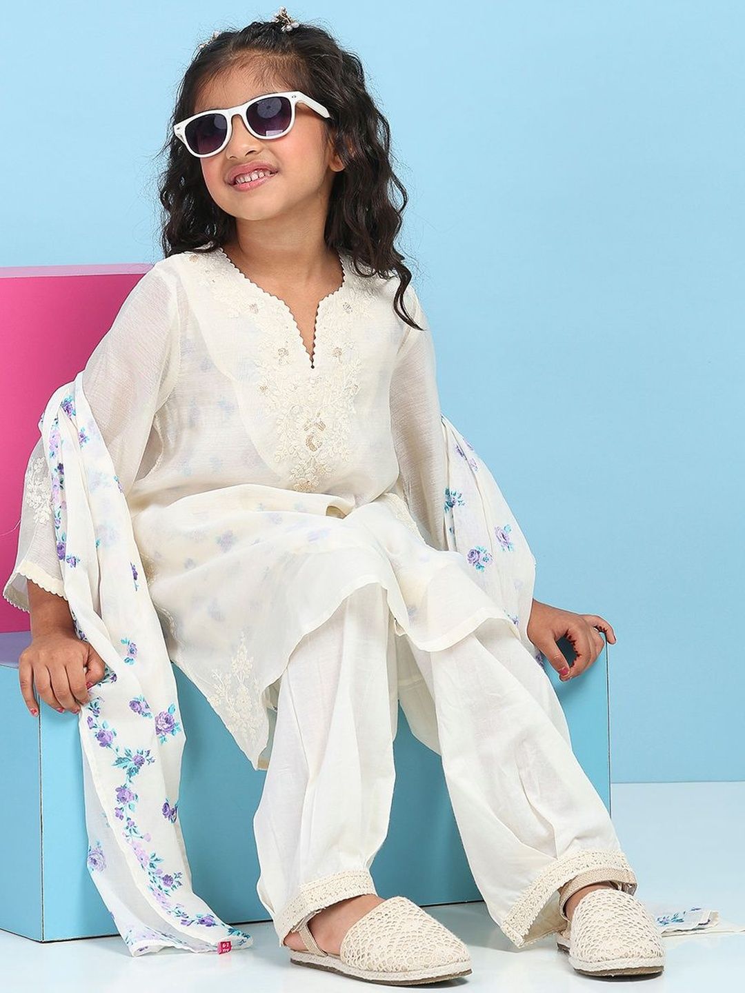 Biba Girls Floral Printed Regular Kurta with Patiala & With Dupatta-picture-19