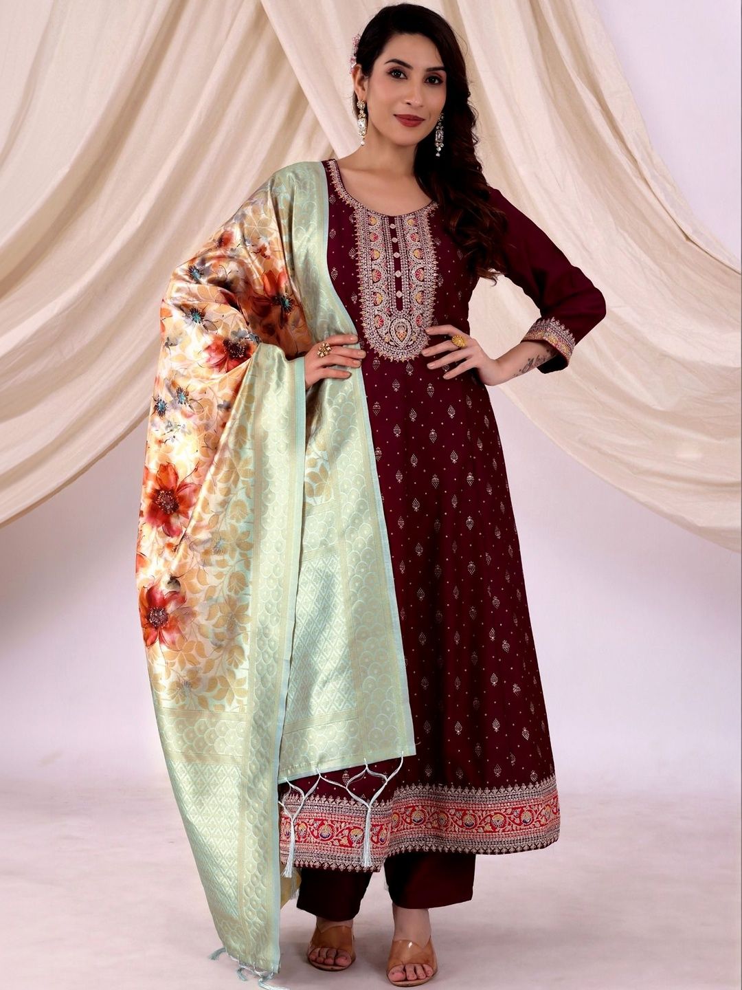 HERE&NOW Woven Design Dupatta with Thread Work-picture-17