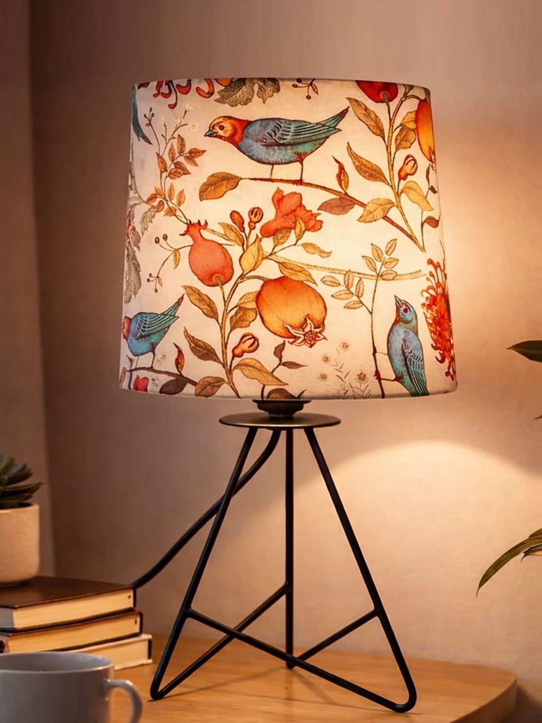 Decorcity Multicoloured Printed Metal Frusturical Shaped Table Lamp-picture-45
