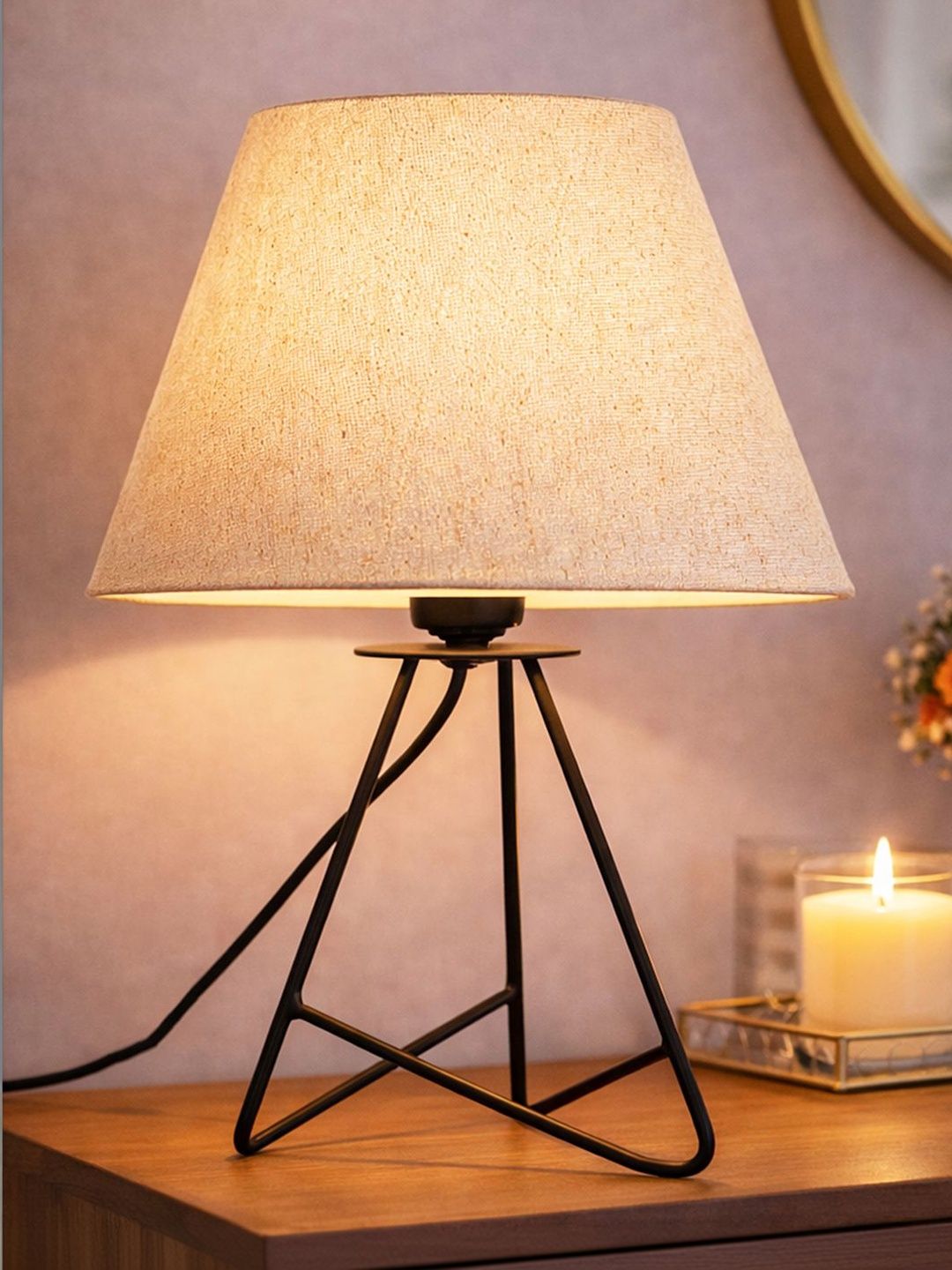Decorcity Brown Textured Metal Contemporary Frusturical Shaped Table Lamp-picture-17