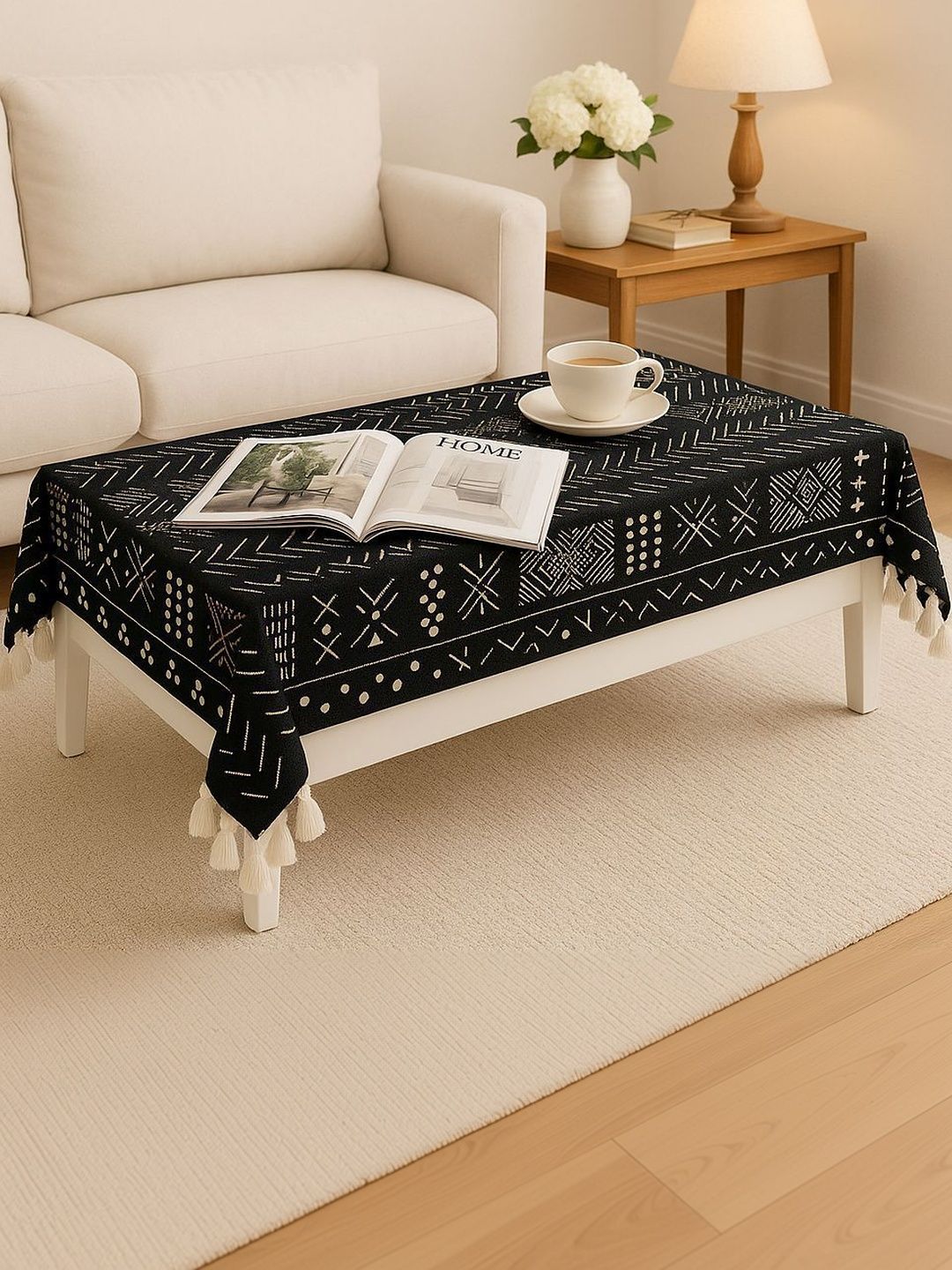 THROWPILLOW Black Geometric Printed Anti-Slip 8-Seater Table Cover-picture-21