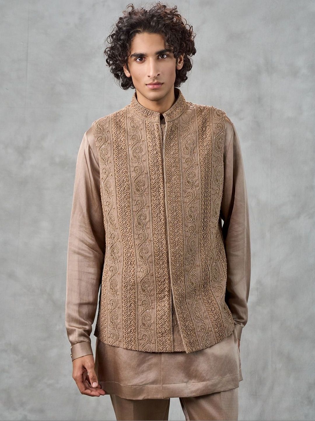 Twamev Men Ethnic Motifs Embroidered Regular Thread Work Kurta and Trousers with Jacket-picture-46