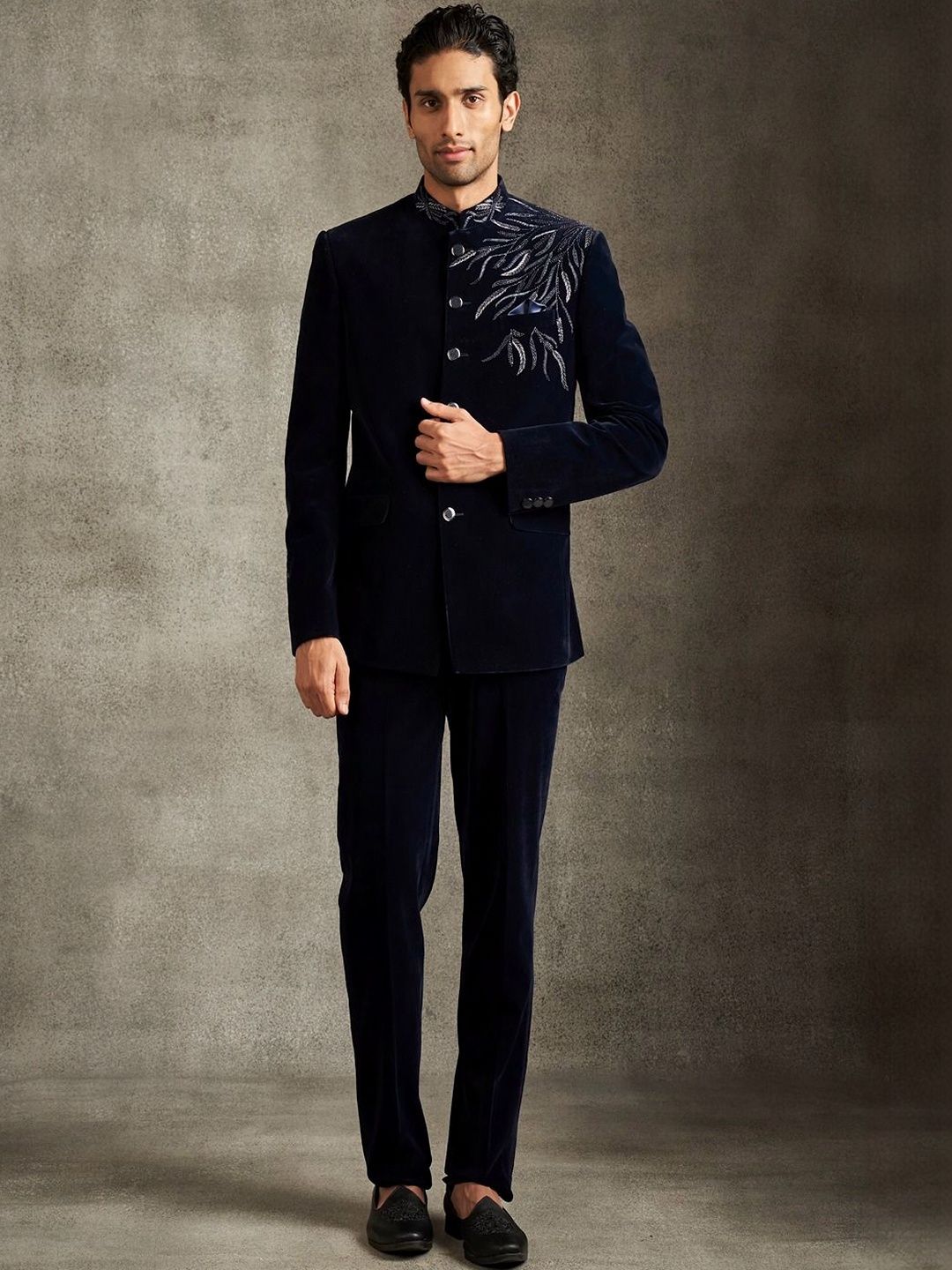 Twamev Embroidered Mandarin Collared Two-Piece Suit-picture-55