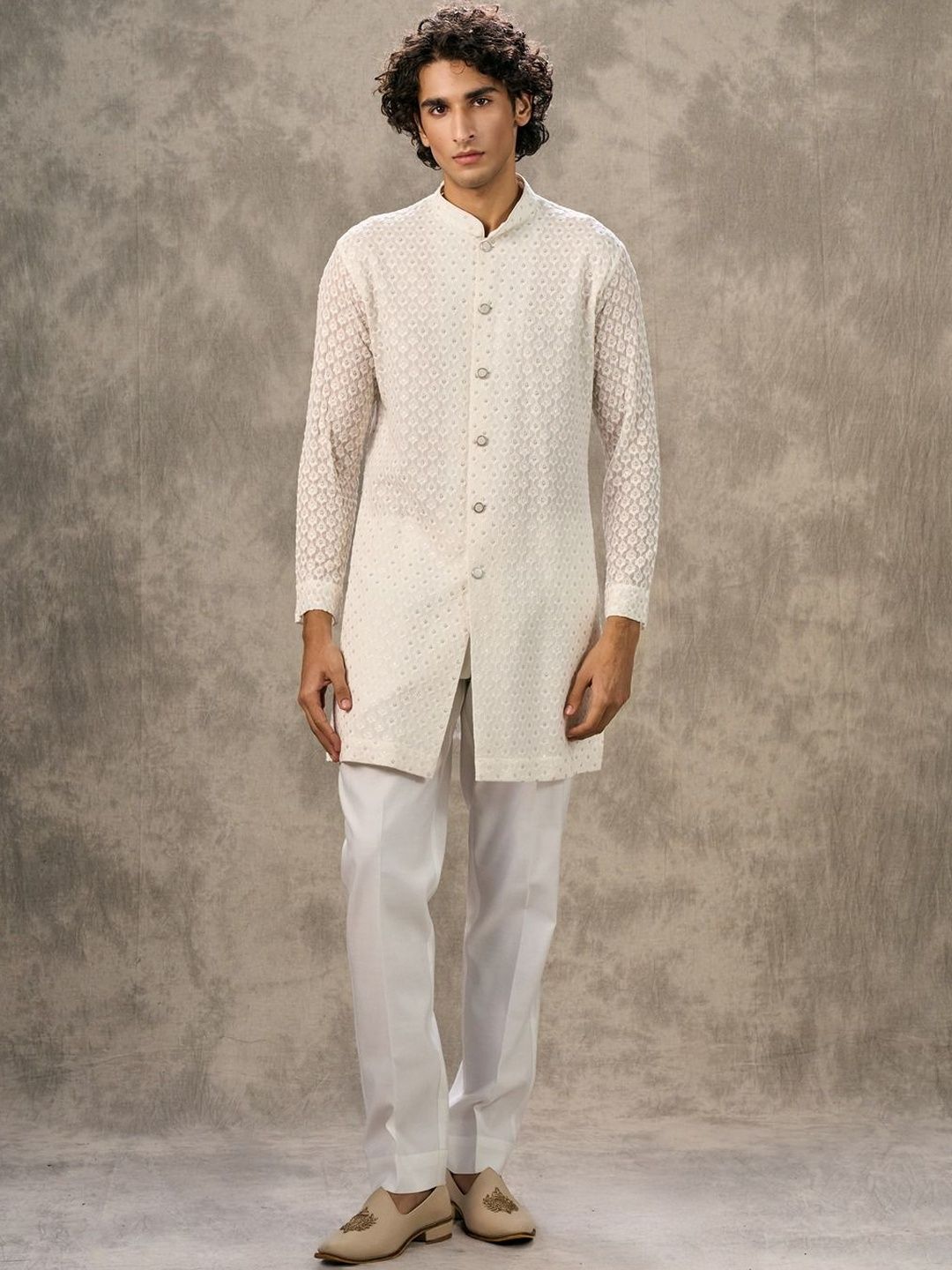 Twamev Men Embroidered Mandarin Collar Sherwani Set-picture-31