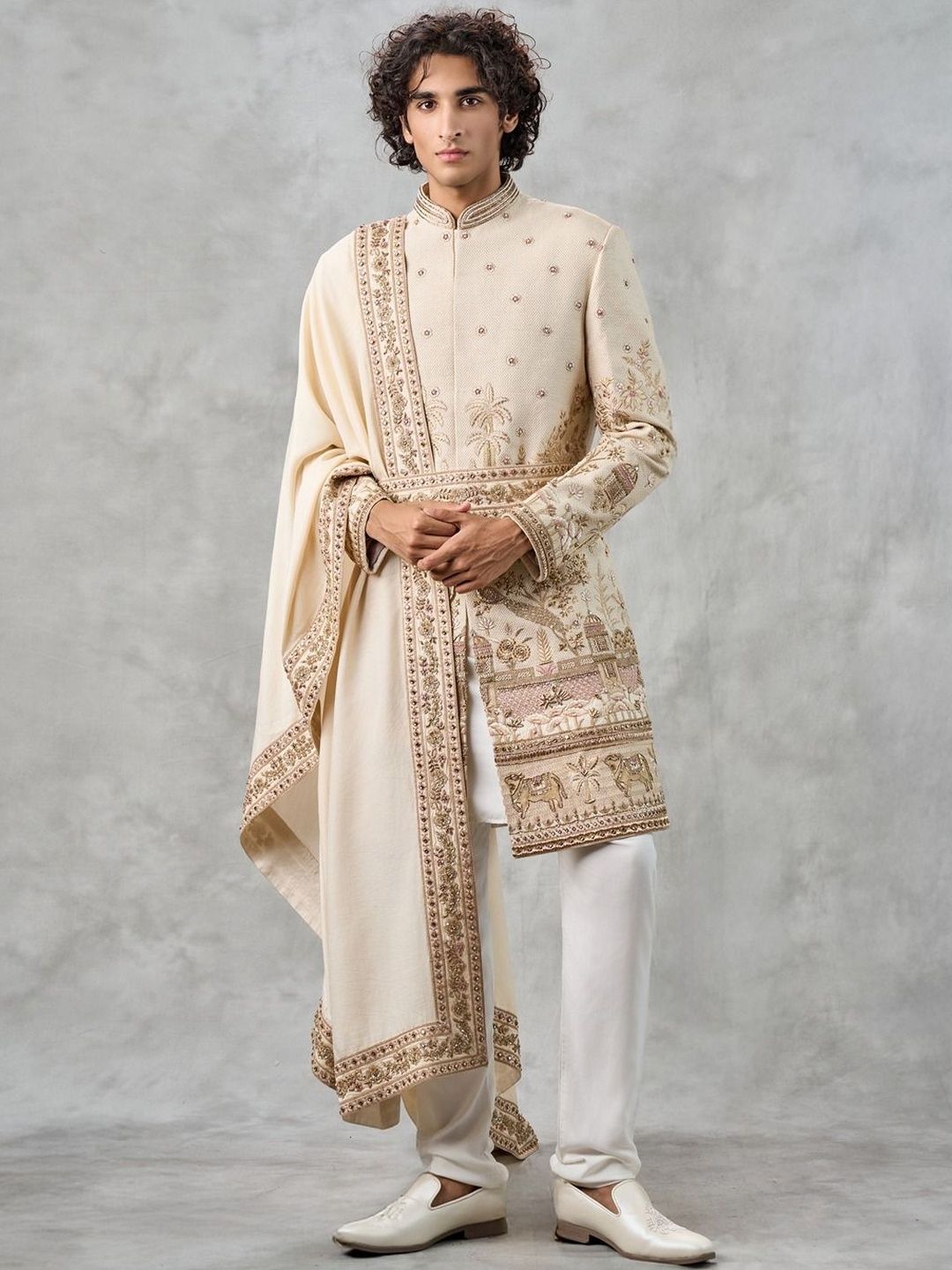Twamev Men Embroidered Mandarin Collar Sherwani Set With Dupatta-picture-35