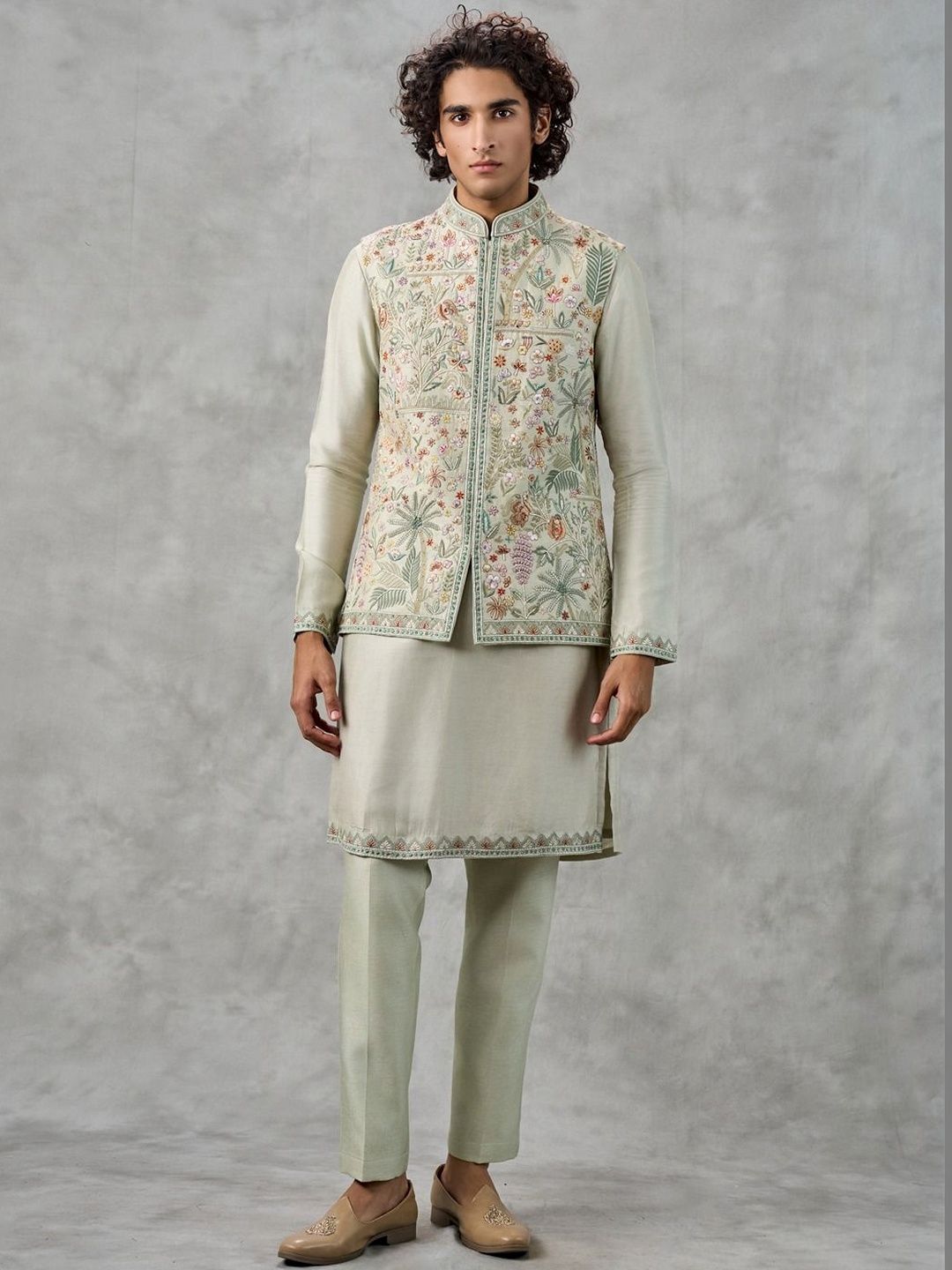 Twamev Men Embroidered Regular Sequinned Kurta & Trousers with Jacket-picture-13