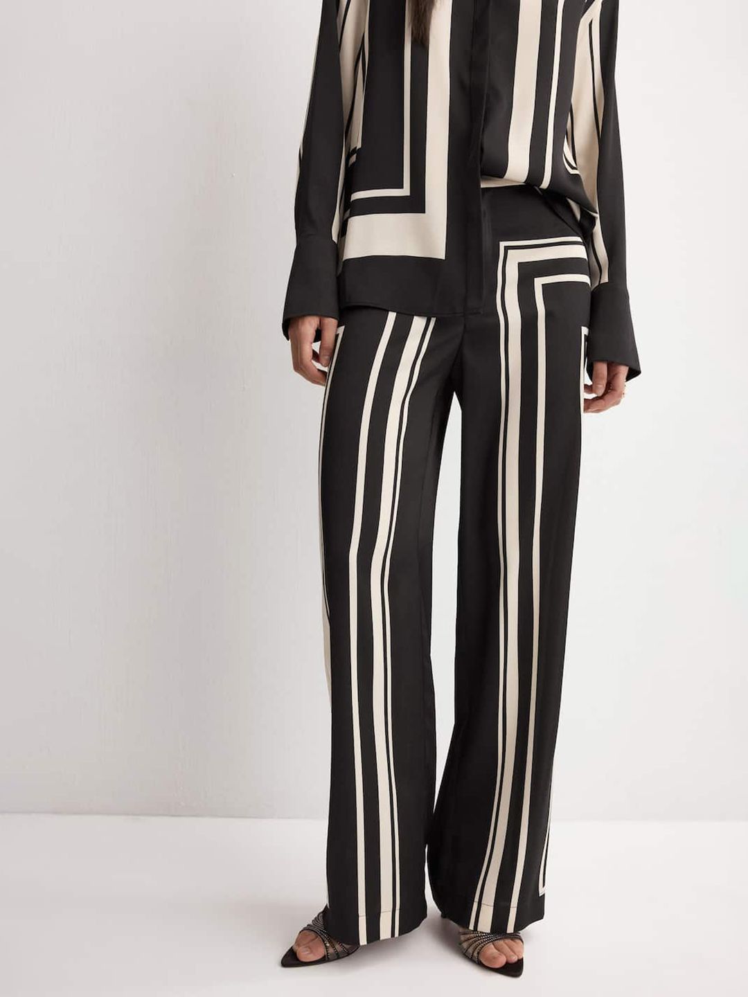 MANGO Women Satin Printed Trousers-picture-27