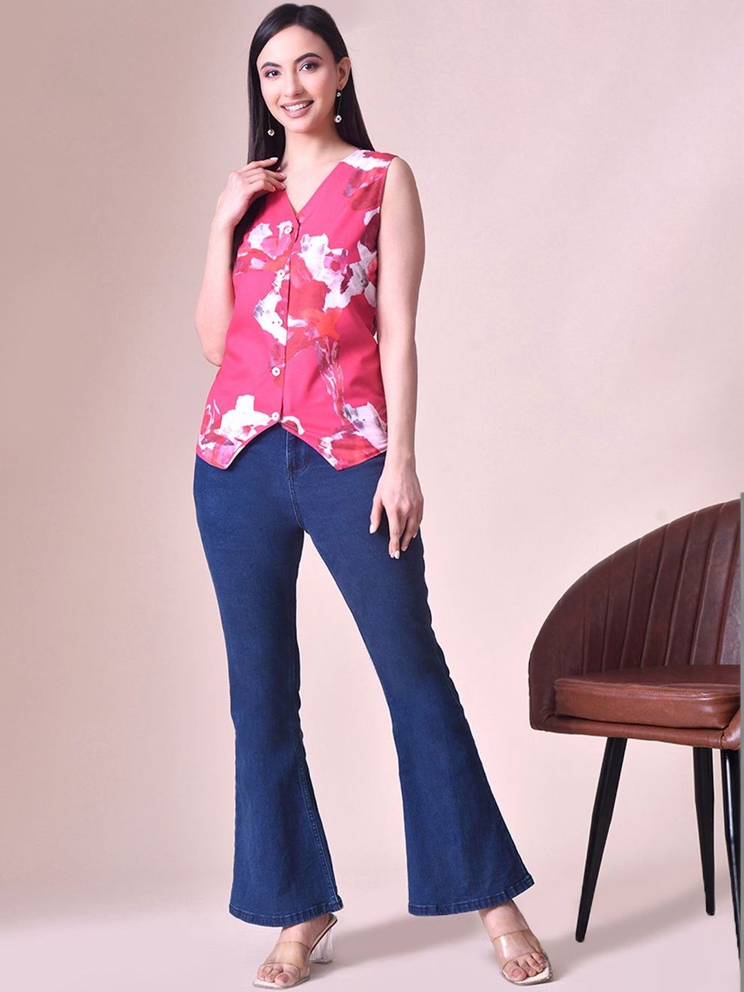Sangria Printed V-Neck Waistcoat-picture-44