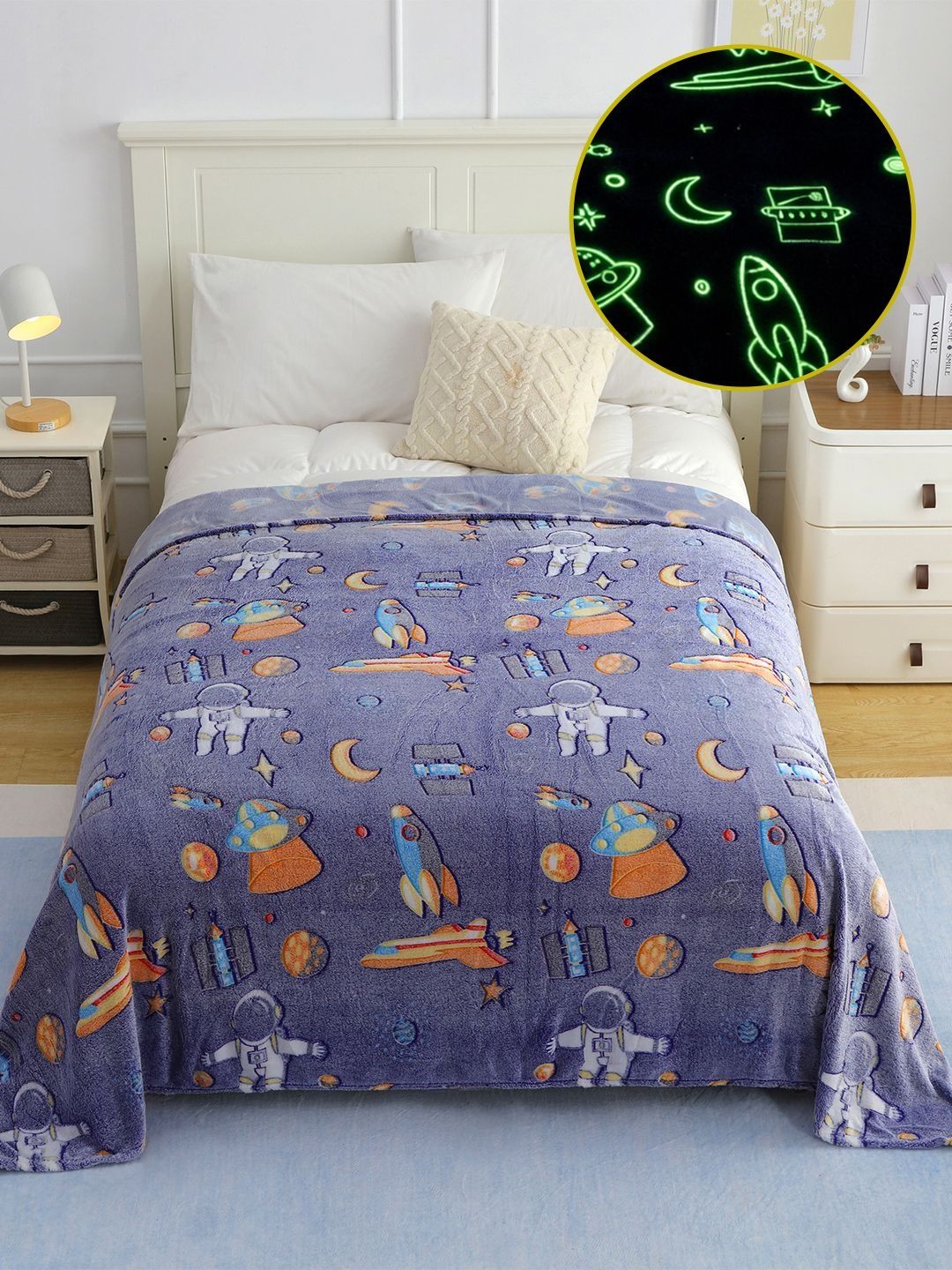 Story@home Kids Purple Glow In Dark Space Theme Single Bed 300 GSM Blanket-image-1