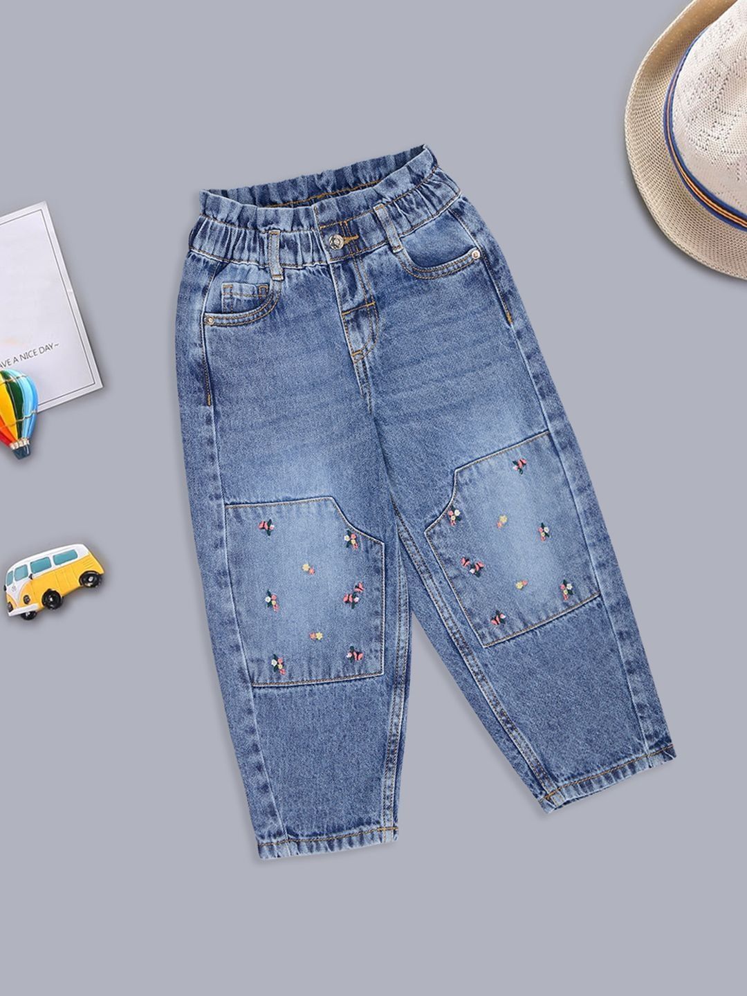 Pantaloons Junior Girls Regular Fit Mid-Rise Light Fade Jeans-picture-12