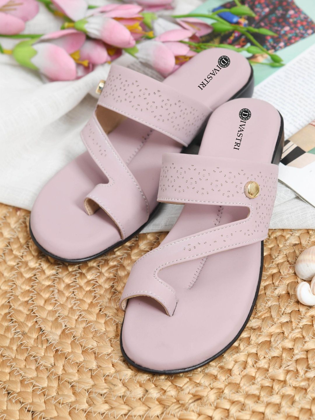 DIVASTRI Women Ethnic Open Toe Flats-image-42
