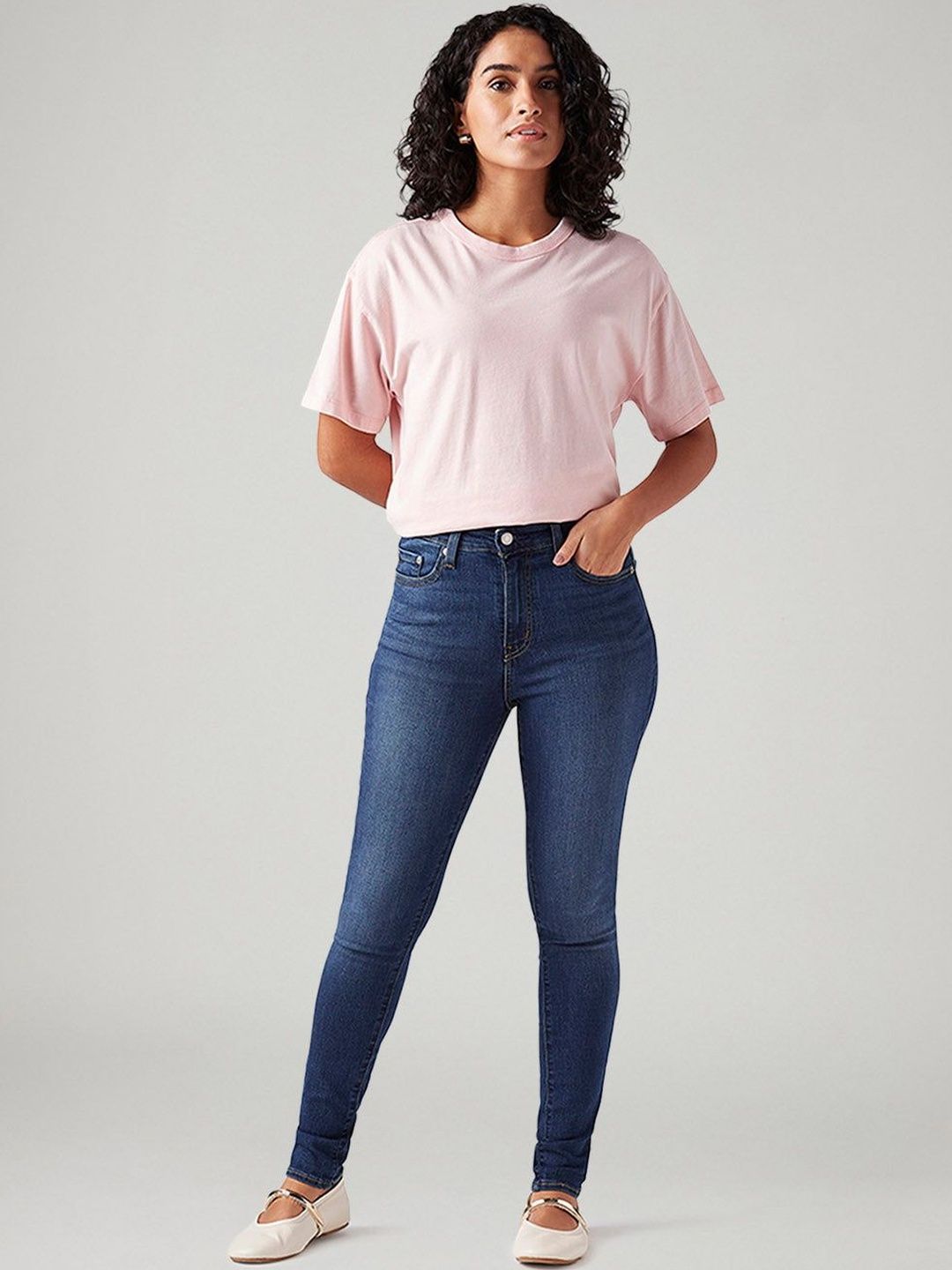 Levis Women Classic Skinny Fit High-Rise Light Fade Stretchable Jeans-image-7
