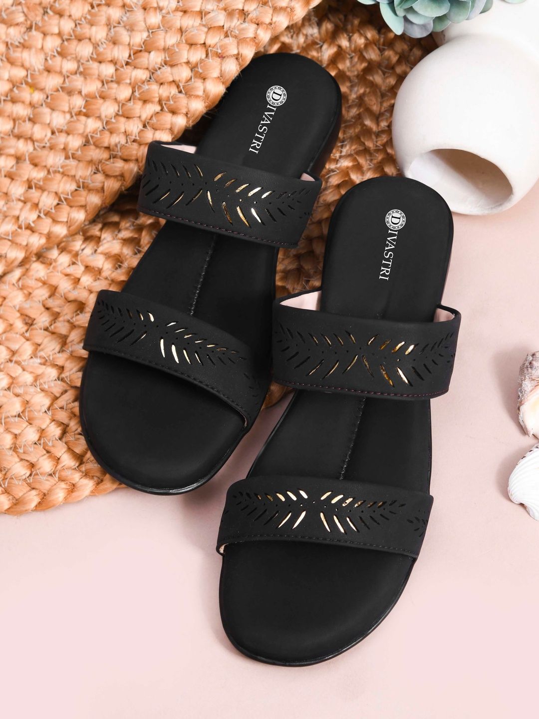 DIVASTRI Women Casual Round Toe Open Toe Flats-image-15