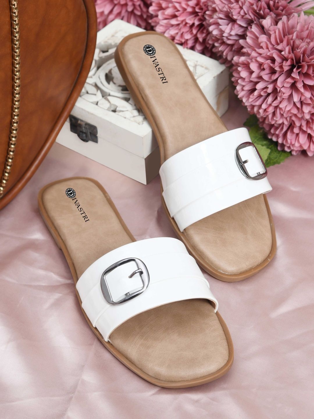DIVASTRI Women Ethnic Open Toe Flats-picture-48