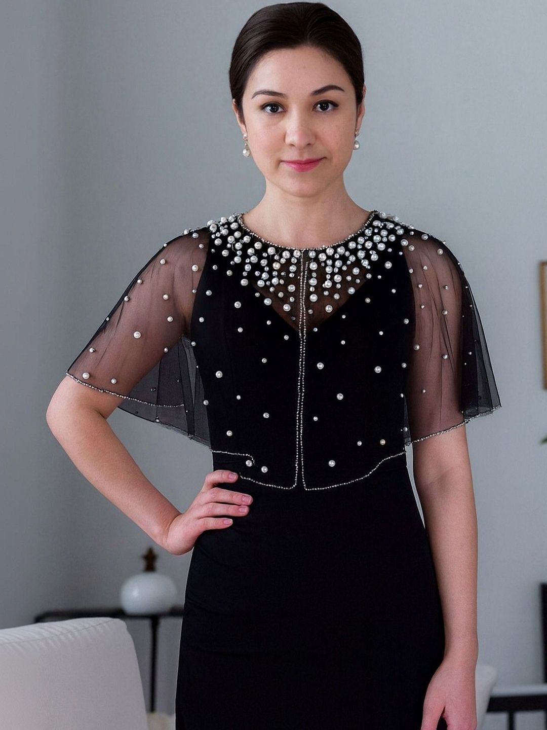 Zarinivas Women Party Embellished Crop Shrug-picture-29