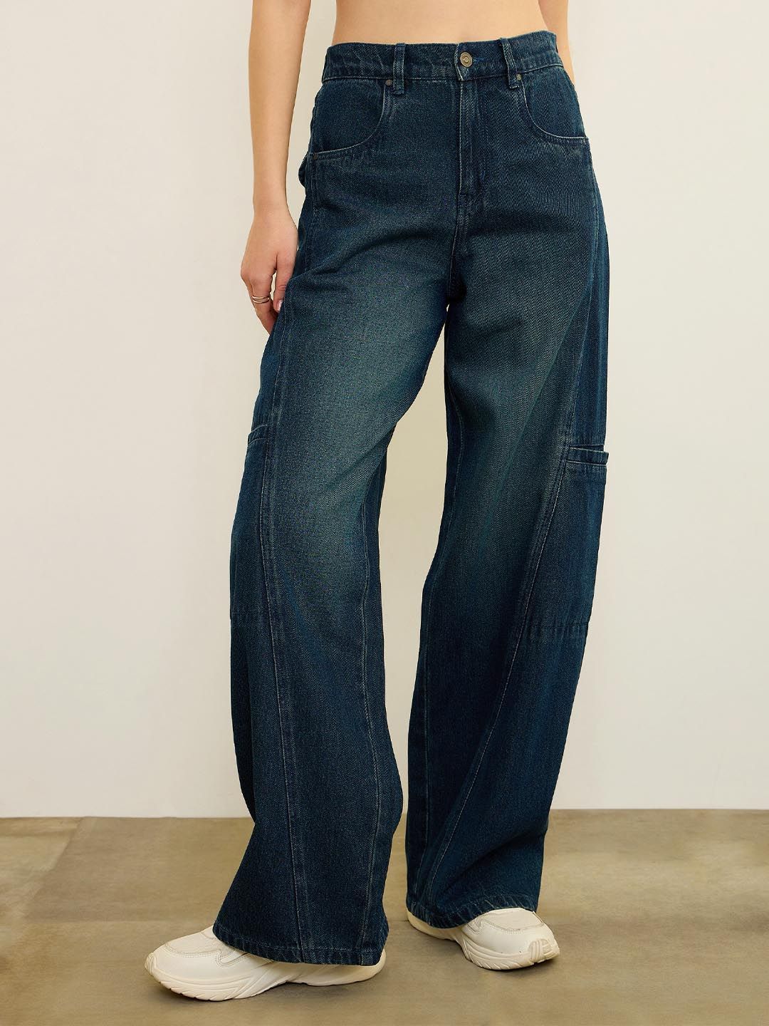 SASSAFRAS Women Wide Leg High-Rise Light Fade Acid Wash Jeans-image-33