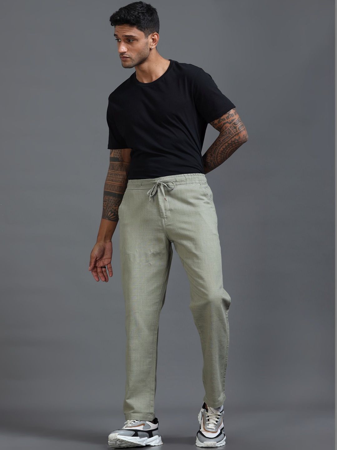 The Roadster Lifestyle Co Men Relaxed Fit Trousers-picture-57