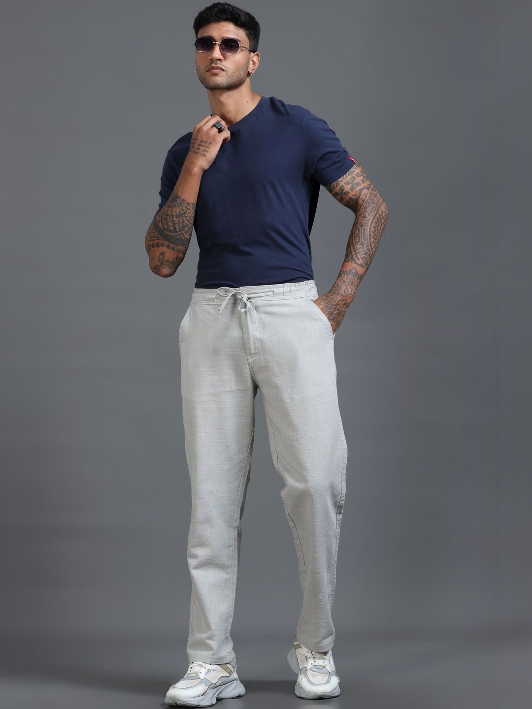 The Roadster Lifestyle Co Men Relaxed Fit Trousers-image-40