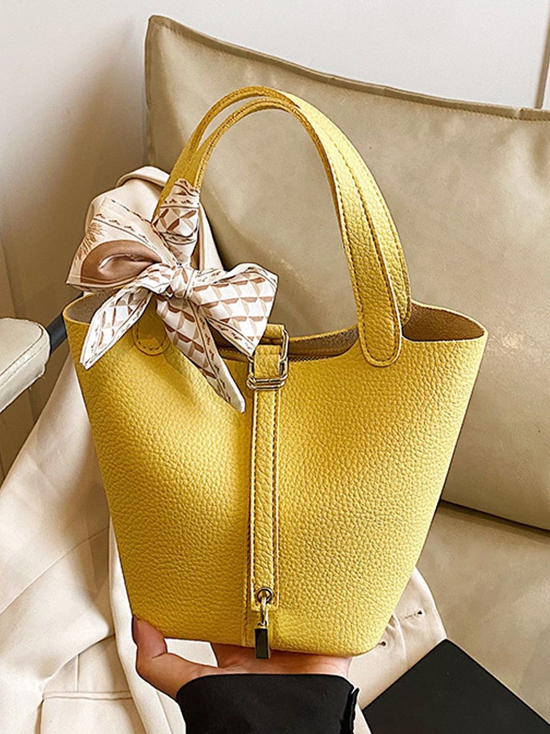 LULU & SKY Textured Handheld Bag-picture-50