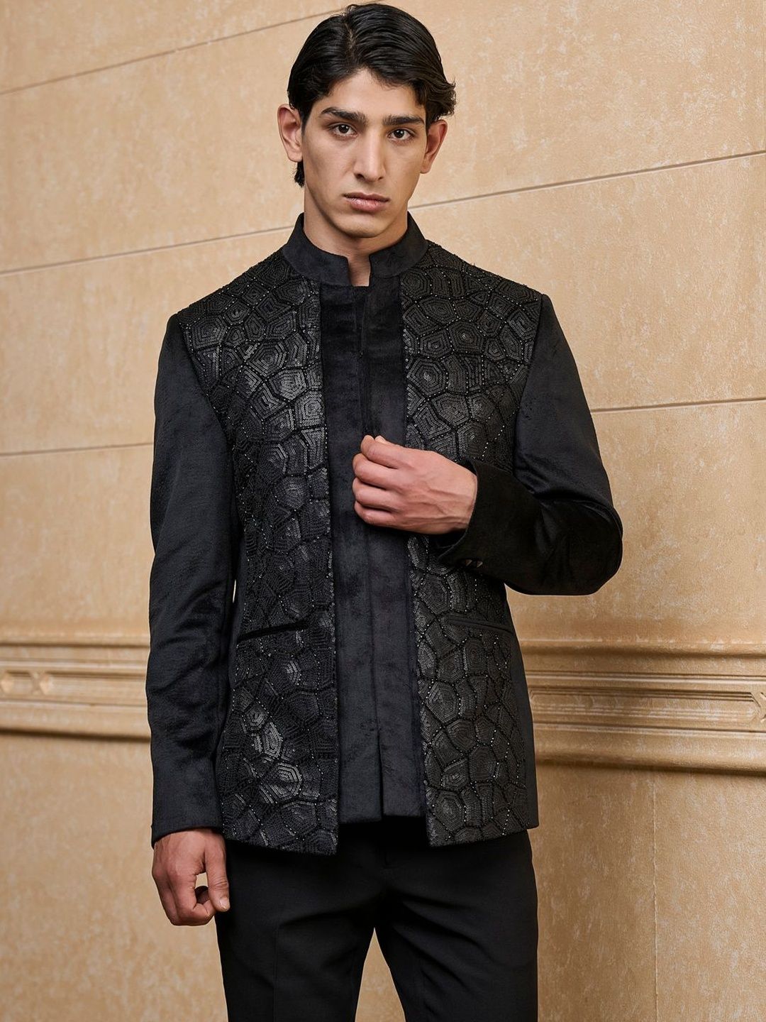 Tasva Embellished Bandhgala Japuri Blazer-picture-19