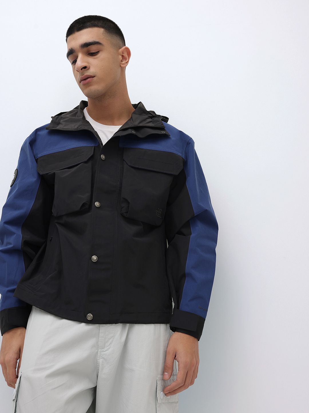 The North Face M66 Ripstop Colourblocked Dryvent Hooded Sporty Rain Jacket-picture-58